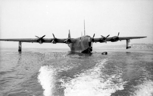 Le prototype V1 du Blohm und Voss BV 238 (© Bundesarchiv)