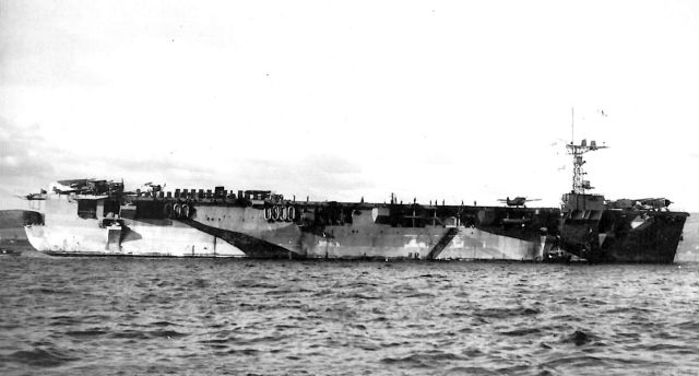 Porte-avions d'escorte H.M.S. Activity