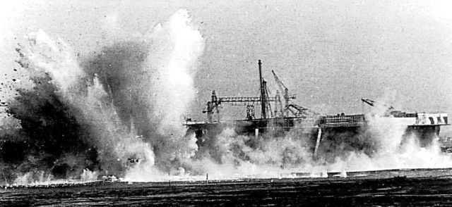 Démolition du batardeau en Octobre 1942 (BA/KO)