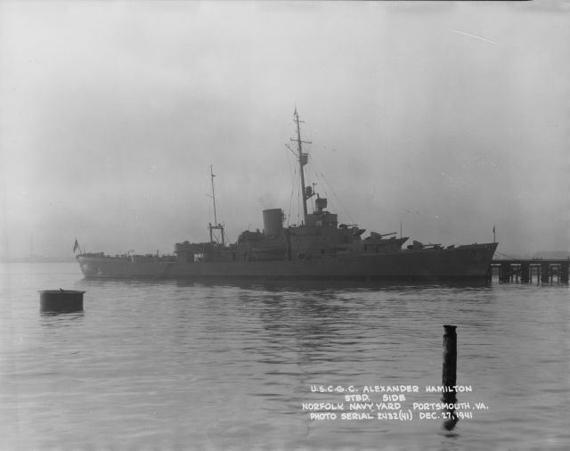 USS Alexander Hamilton (© USCG)