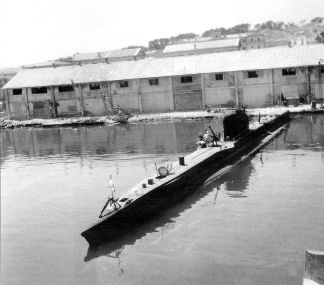 Sous-Marin Sultane à Toulon (© ECPAD)